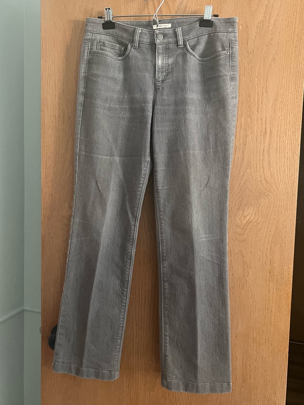 Jones NY Sport Straight-Leg Women's Gray Jeans size 10